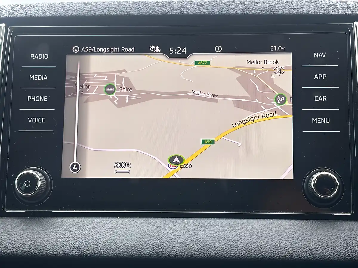 Used 2022 Skoda Karoq Se Drive Meteor Grey - Interior and Exterior details 2