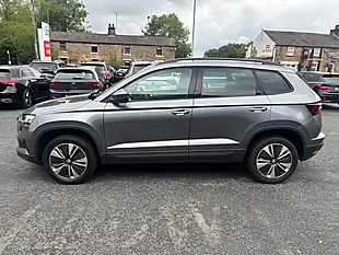 Used 2022 Skoda Karoq Se Drive Meteor Grey - Interior and Exterior details 7