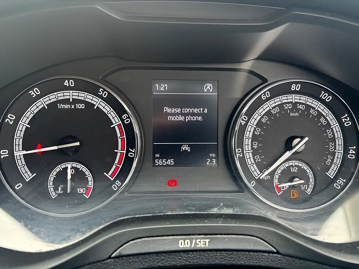 Used 2022 Skoda Karoq Se Petrol Blue - Interior and Exterior details 10