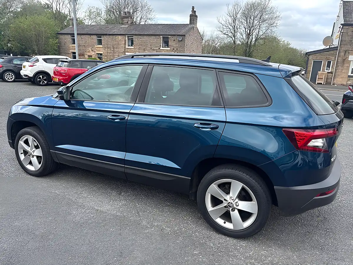 Used 2022 Skoda Karoq Se Petrol Blue - Interior and Exterior details 13