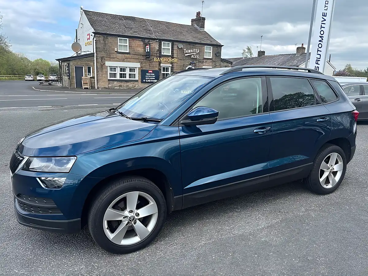 Used 2022 Skoda Karoq Se Petrol Blue - Interior and Exterior details 7