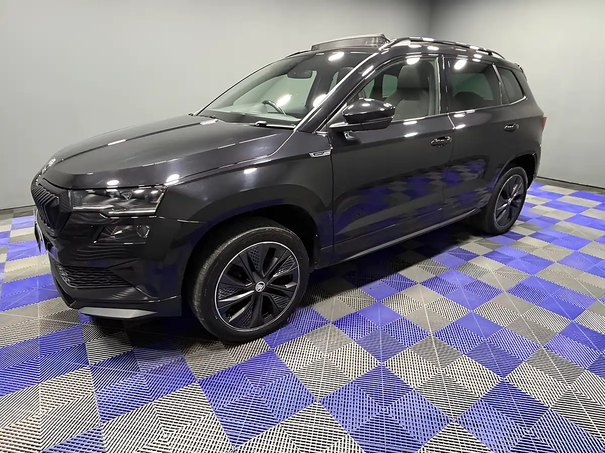 Used 2022 Skoda Karoq Sportline Black Magic Pearl Effect - Interior and Exterior details 6