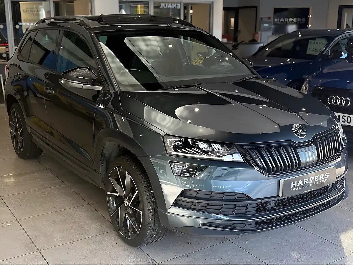 Used 2022 Skoda Karoq Sportline Grey - Interior and Exterior details 9