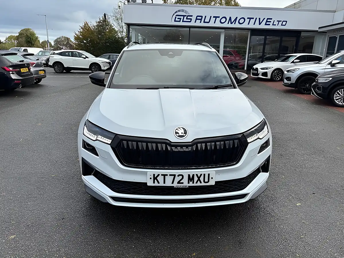 Used 2022 Skoda Karoq Sportline Moon White - Interior and Exterior details 8