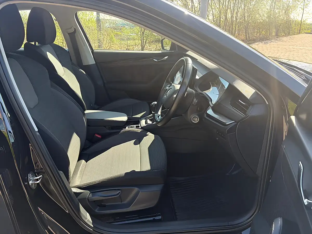 Used 2022 Skoda Octavia Black - Interior and Exterior details 12