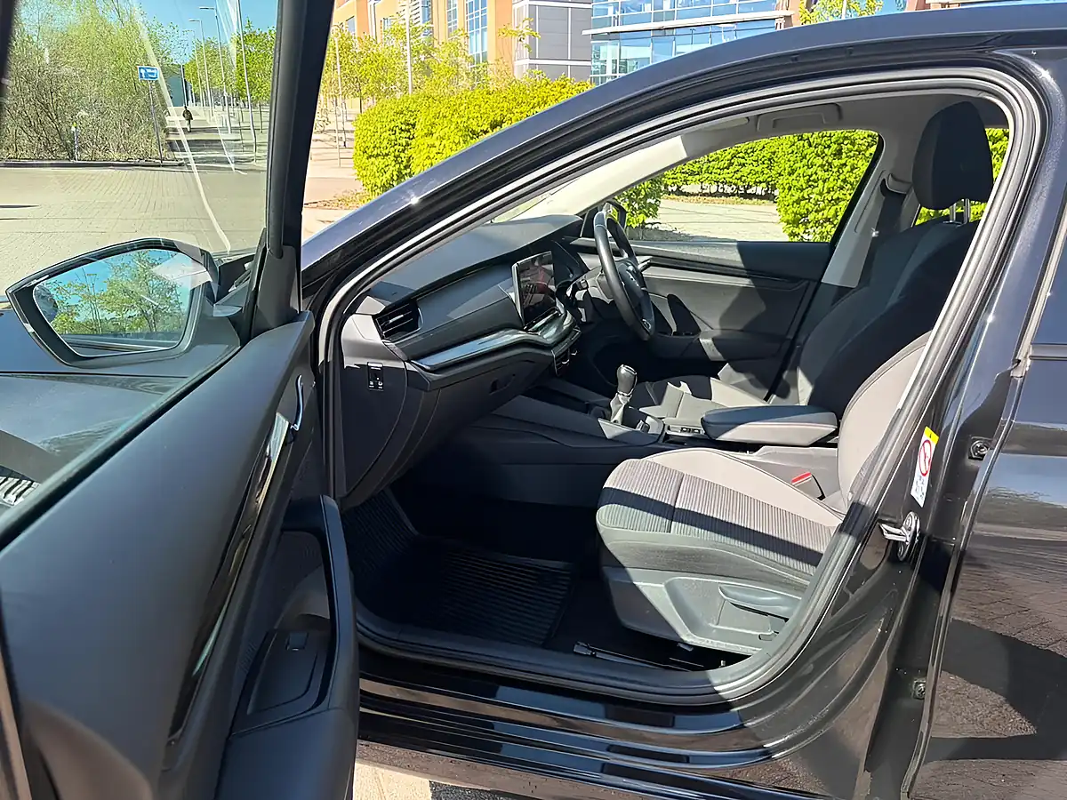 Used 2022 Skoda Octavia Black - Interior and Exterior details 14