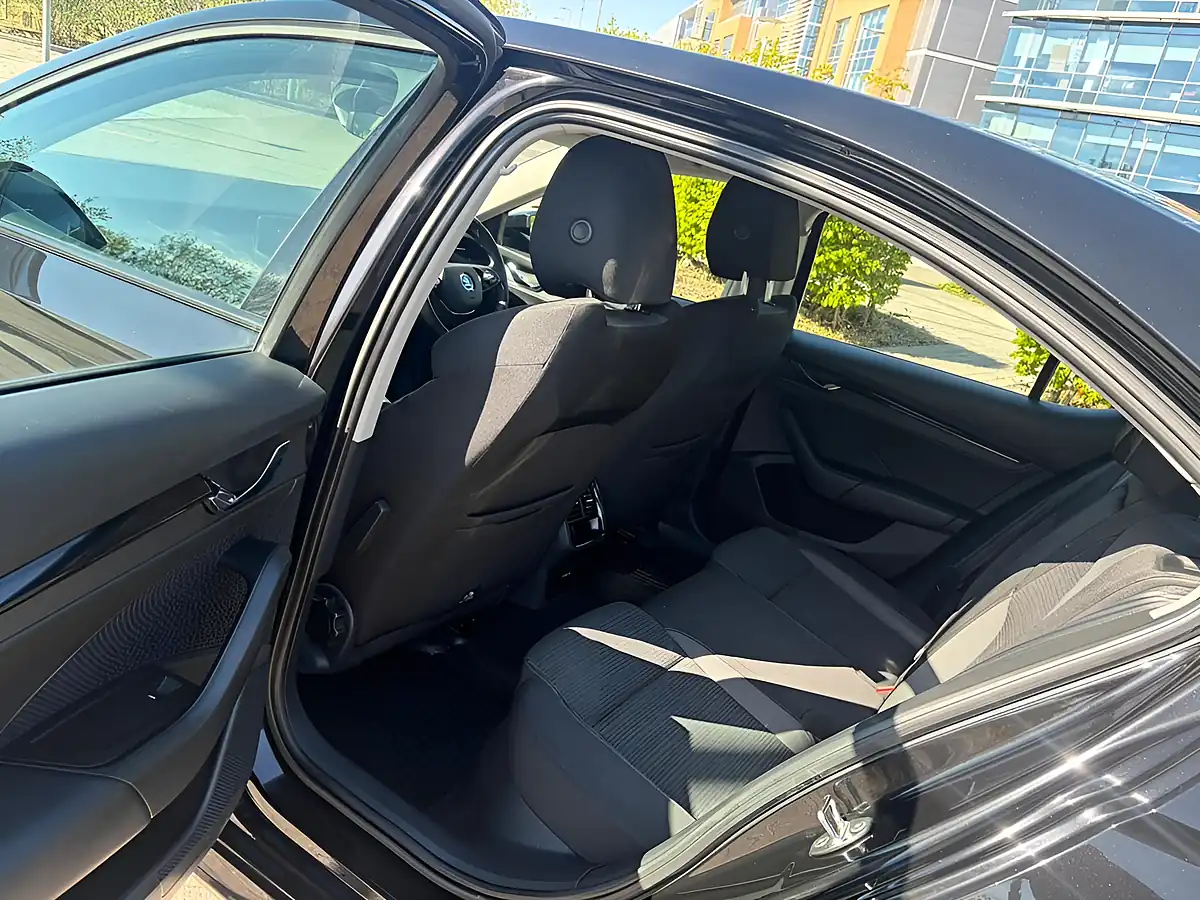 Used 2022 Skoda Octavia Black - Interior and Exterior details 20