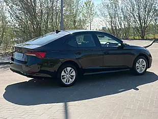 Used 2022 Skoda Octavia Black - Interior and Exterior details 5