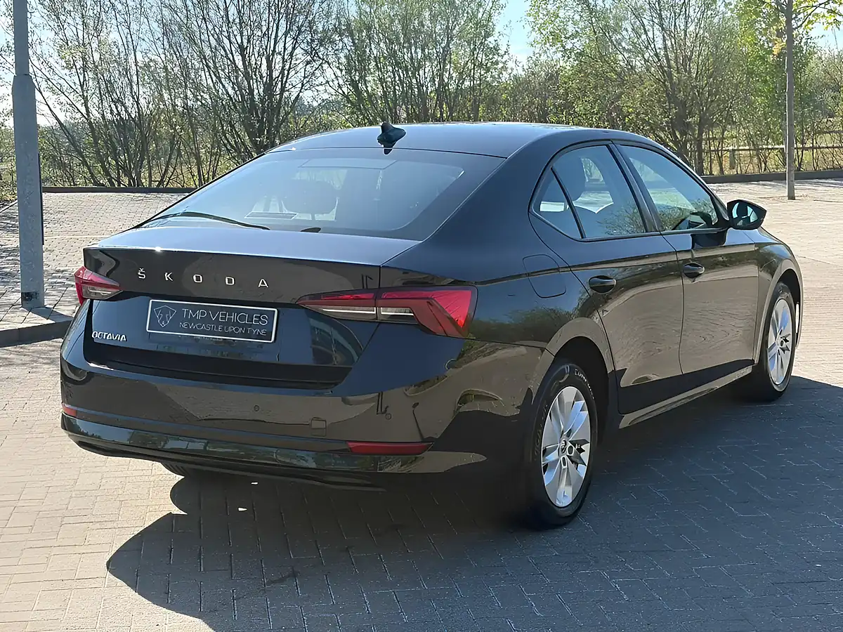 Used 2022 Skoda Octavia Black - Interior and Exterior details 6