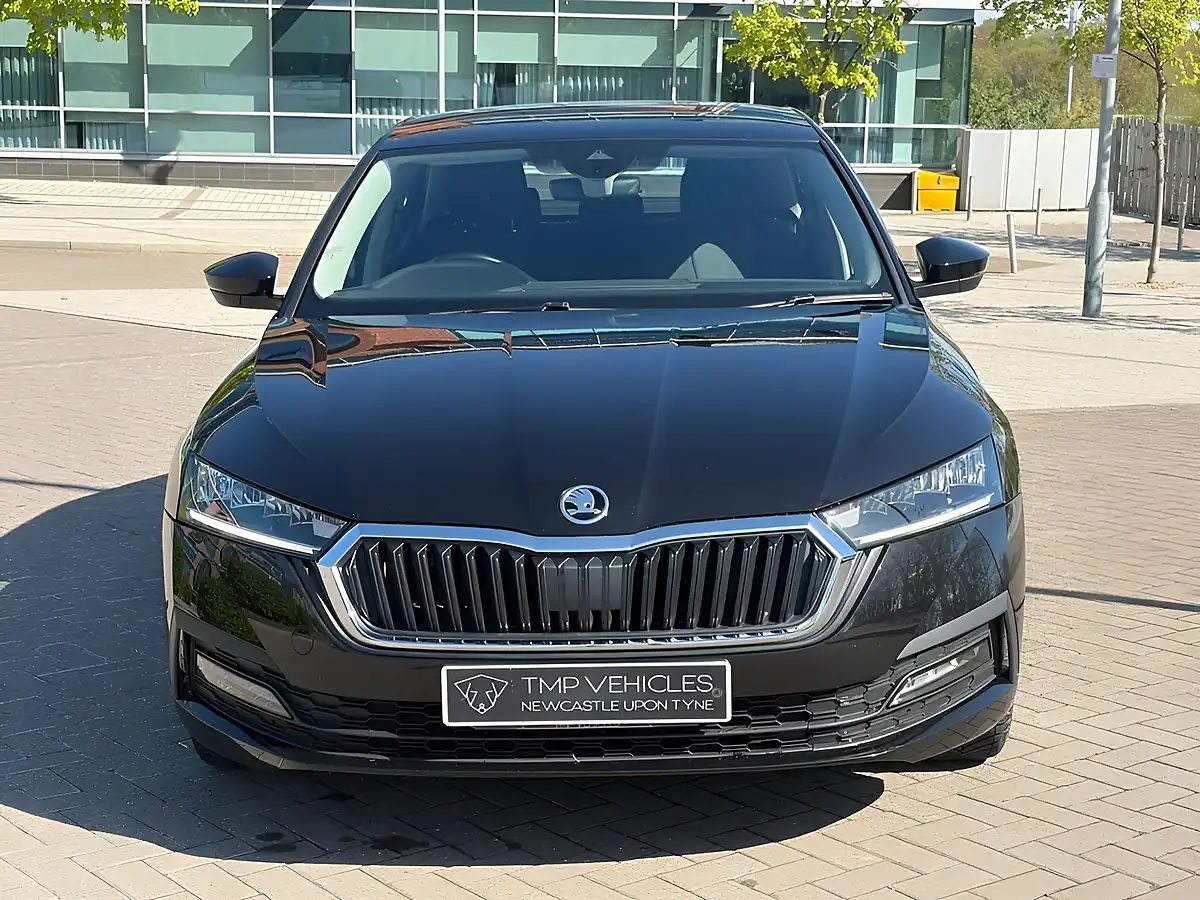 Used 2022 Skoda Octavia Black - Interior and Exterior details 8