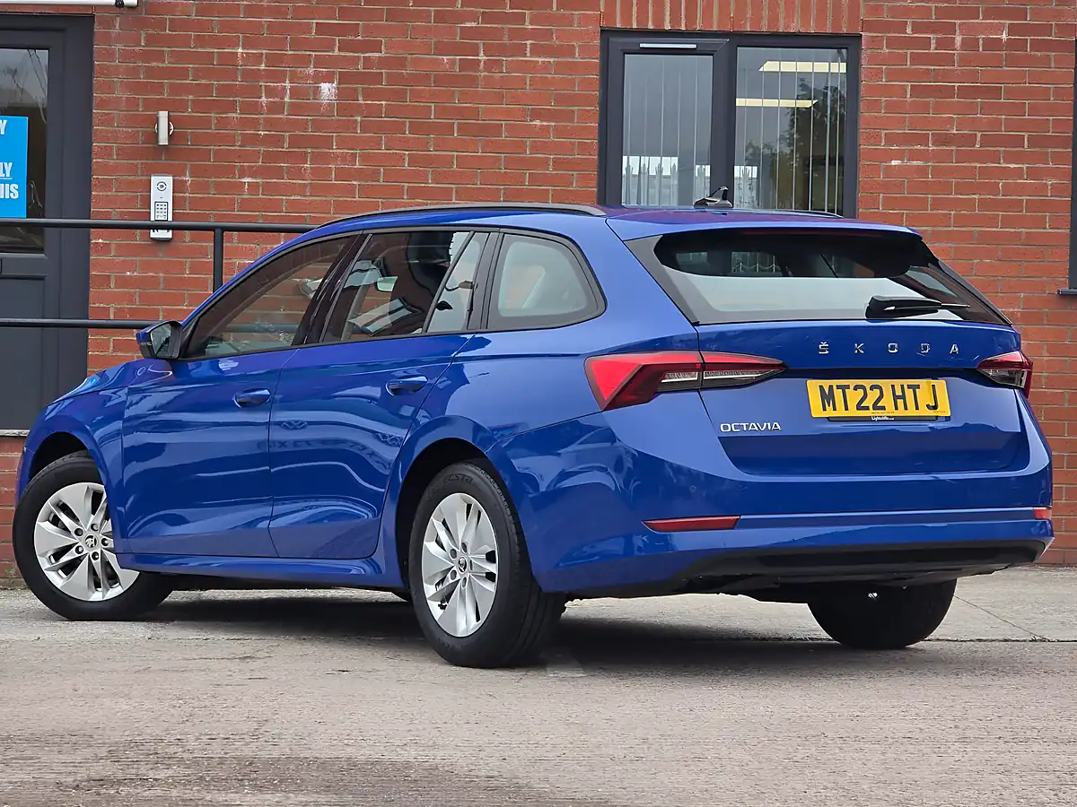 Used 2022 Skoda Octavia Se Blue - Interior and Exterior details 2