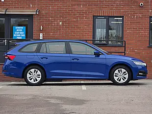 Used 2022 Skoda Octavia Se Blue - Interior and Exterior details 7