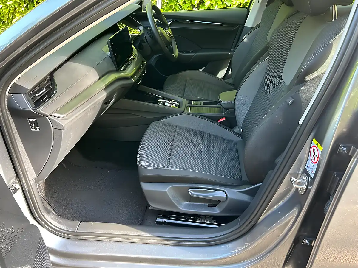 Used 2022 Skoda Octavia Se Grey - Interior and Exterior details 16