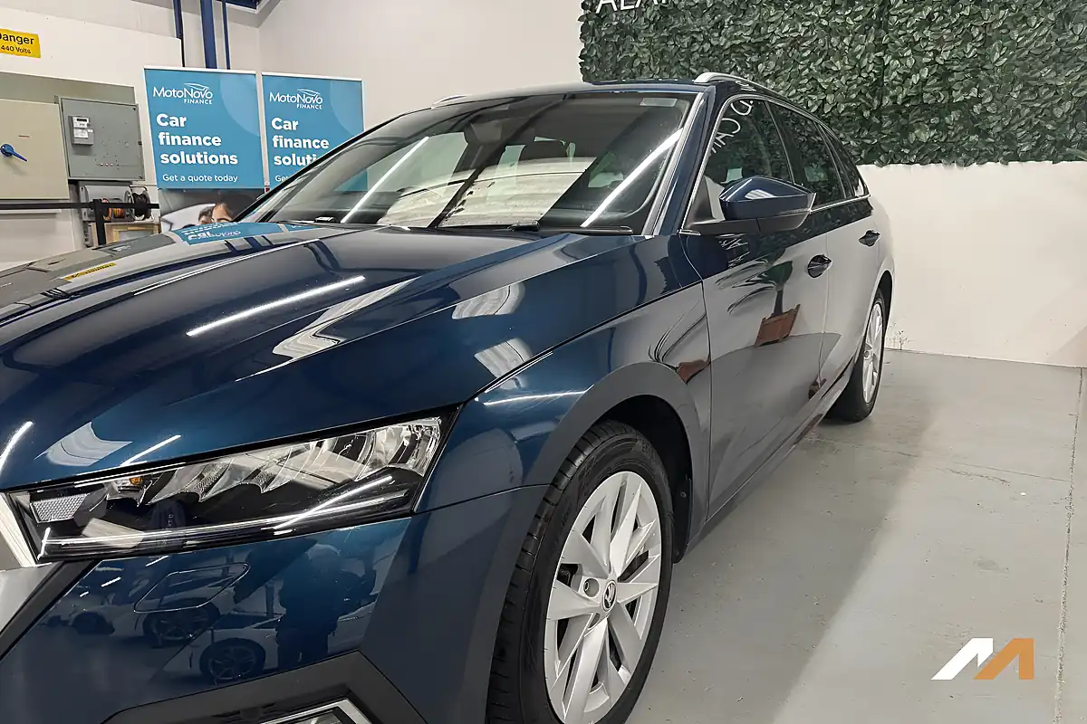 Used 2022 Skoda Octavia Se L Blue - Interior and Exterior details 10