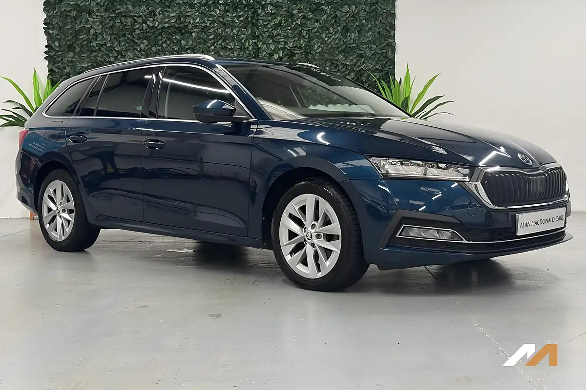 Used 2022 Skoda Octavia Se L Blue - Interior and Exterior details 12