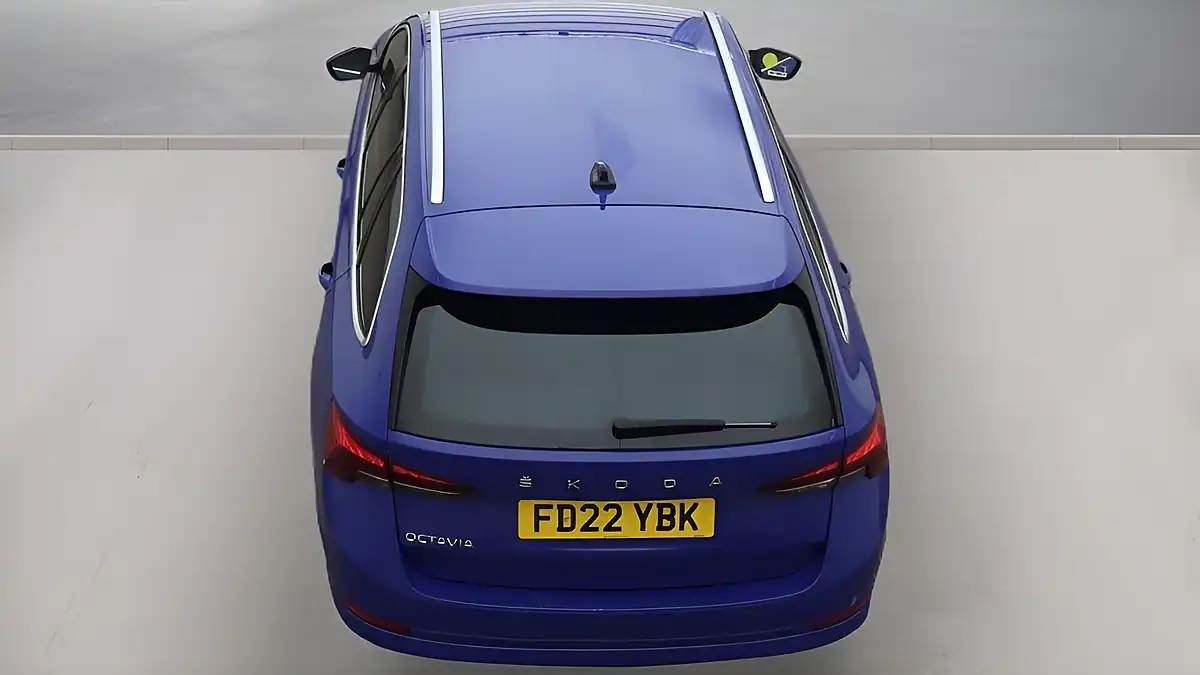 Used 2022 Skoda Octavia Se L Blue - Interior and Exterior details 11