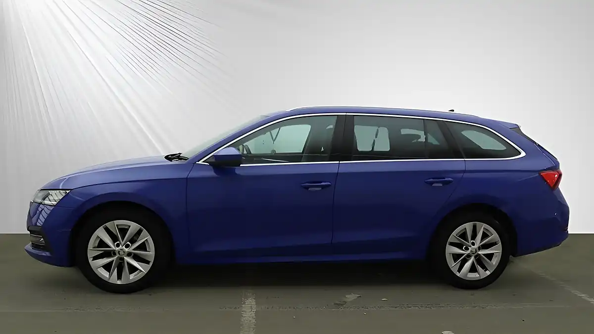 Used 2022 Skoda Octavia Se L Blue - Interior and Exterior details 6