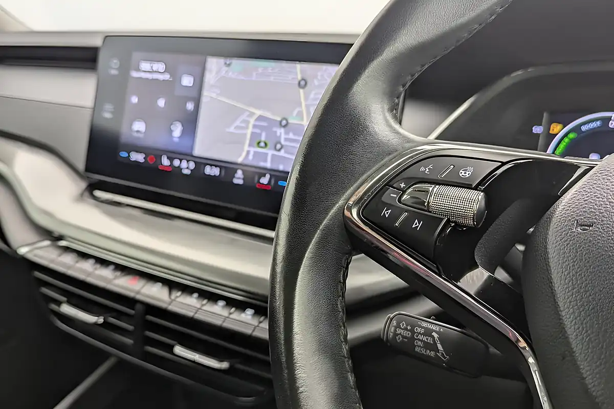 Used 2022 Skoda Octavia Se Technology Black - Interior and Exterior details 11