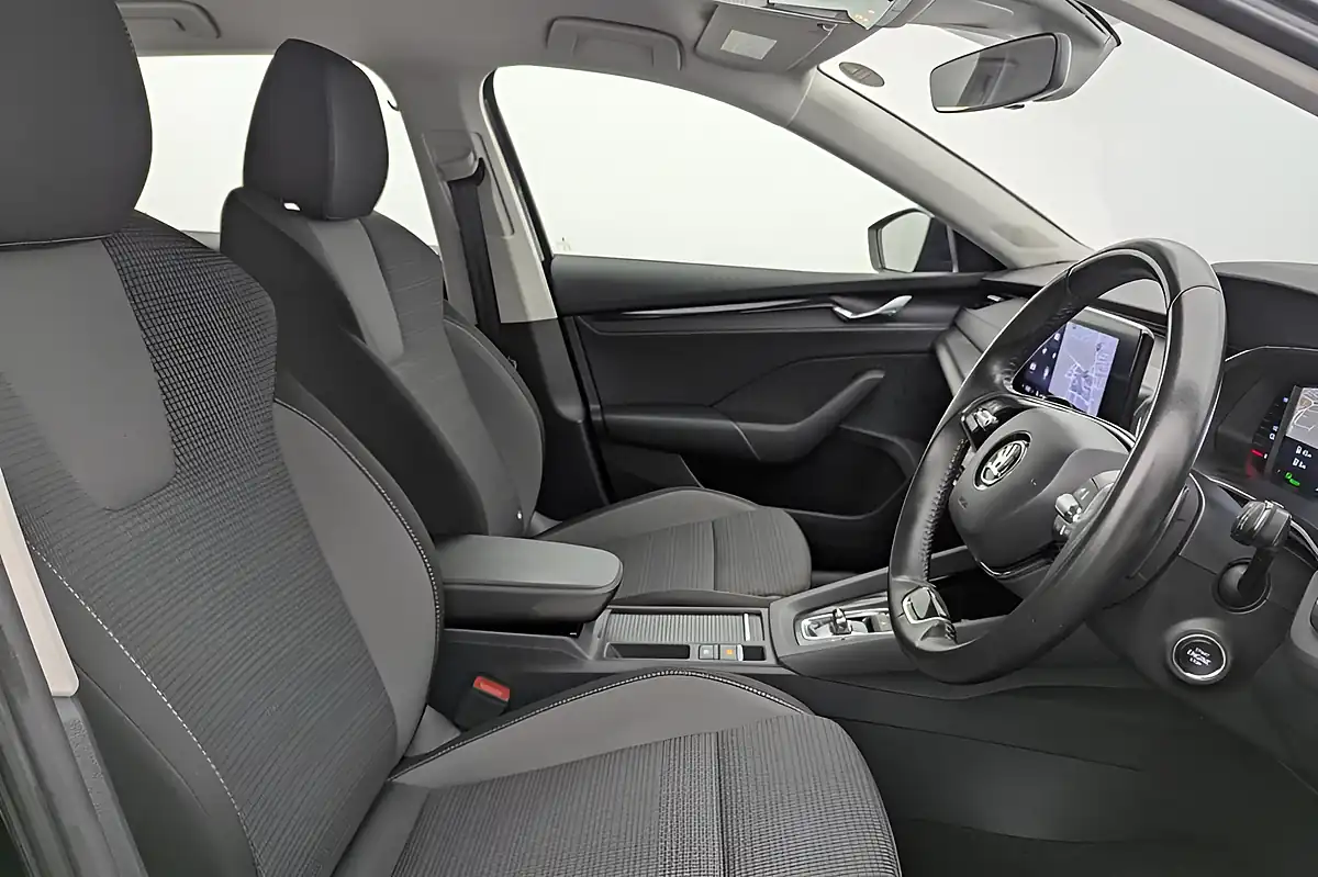 Used 2022 Skoda Octavia Se Technology Black - Interior and Exterior details 2