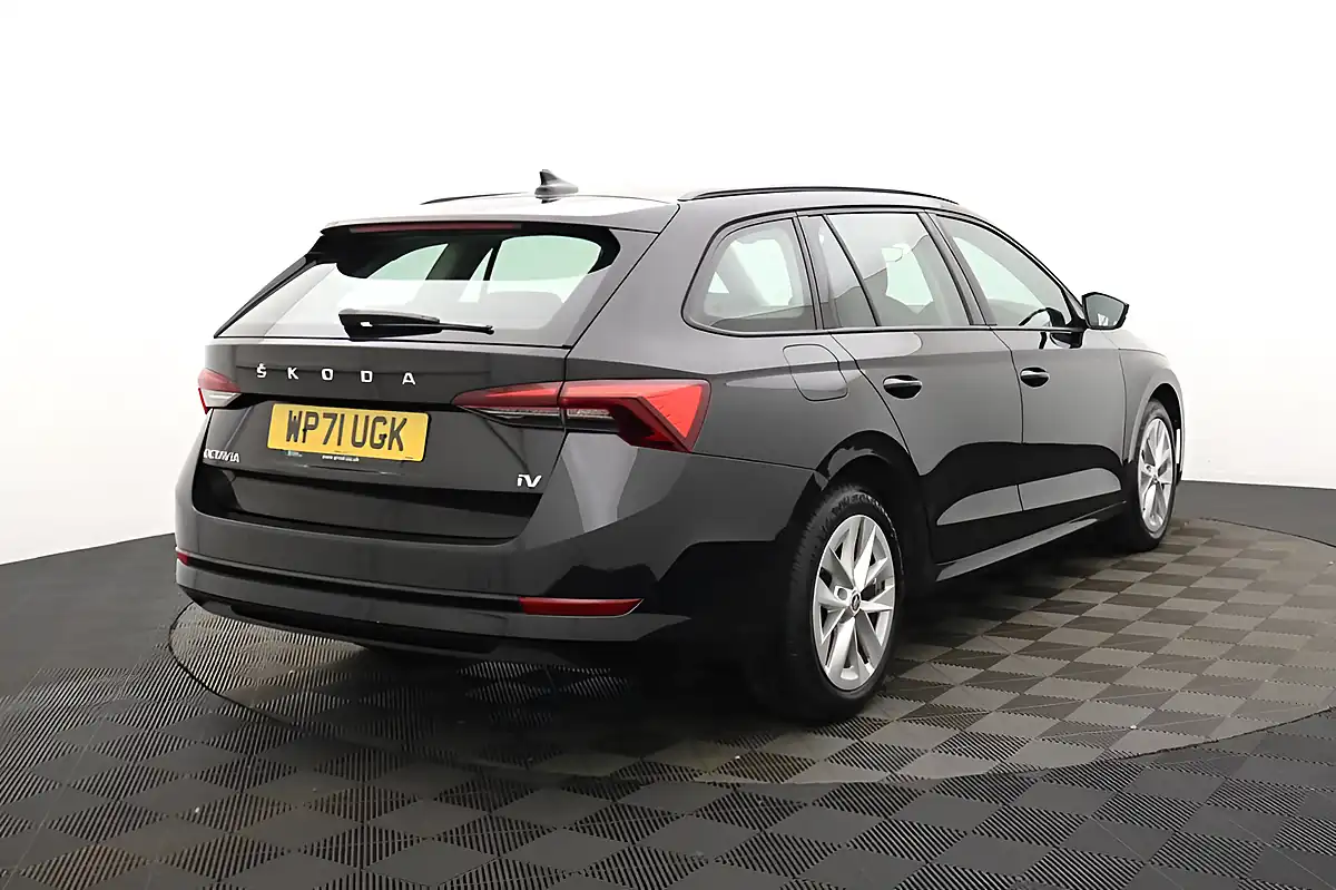 Used 2022 Skoda Octavia Se Technology Black - Interior and Exterior details 3