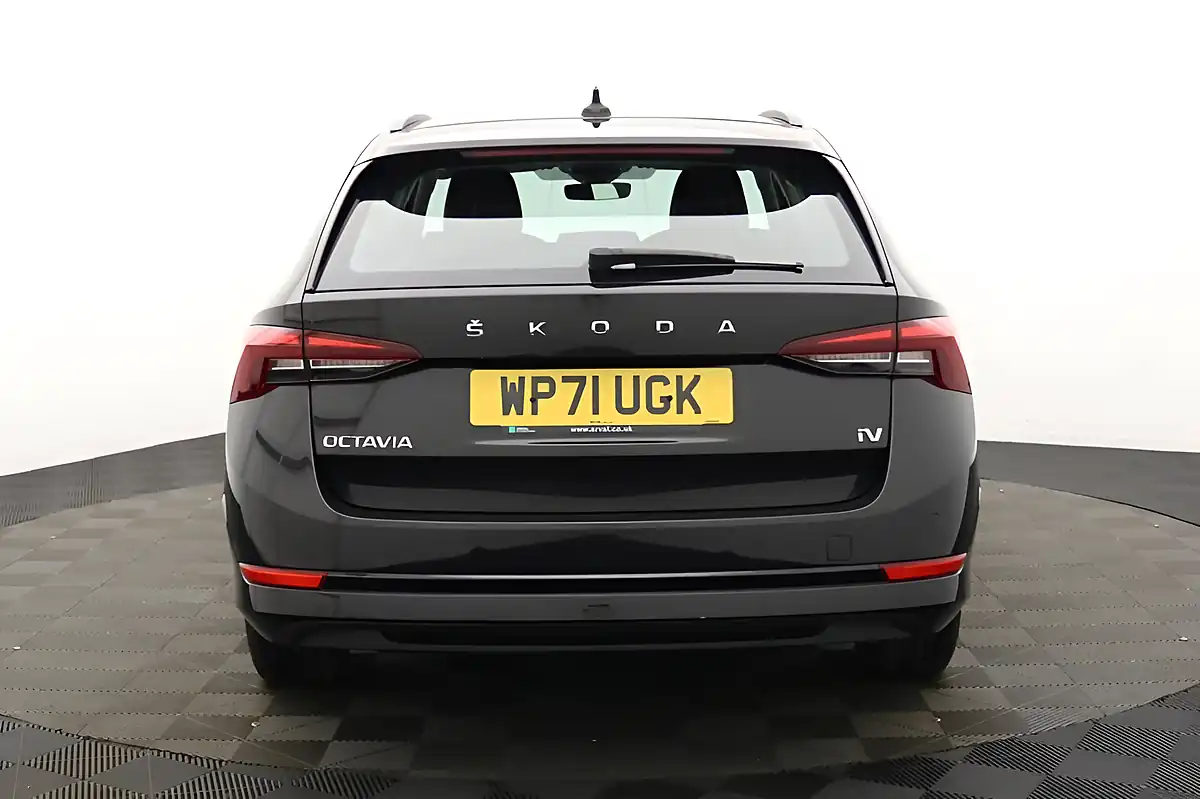 Used 2022 Skoda Octavia Se Technology Black - Interior and Exterior details 4