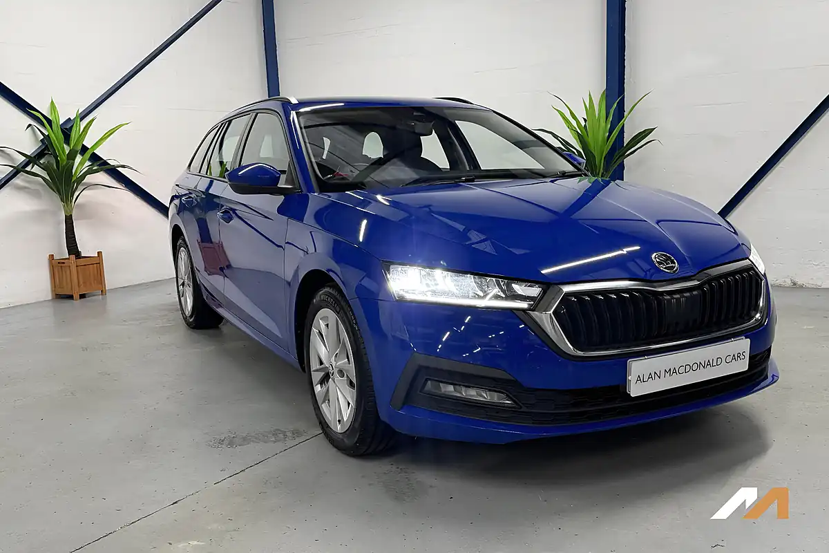 Used 2022 Skoda Octavia Se Technology Blue - Interior and Exterior details 11