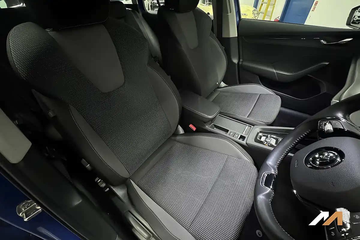 Used 2022 Skoda Octavia Se Technology Blue - Interior and Exterior details 16