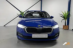 Used 2022 Skoda Octavia Se Technology Blue - Interior and Exterior details 4