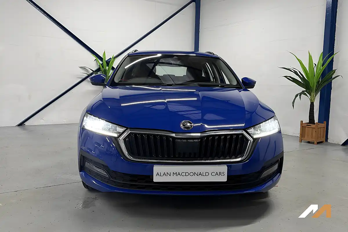 Used 2022 Skoda Octavia Se Technology Blue - Interior and Exterior details 4