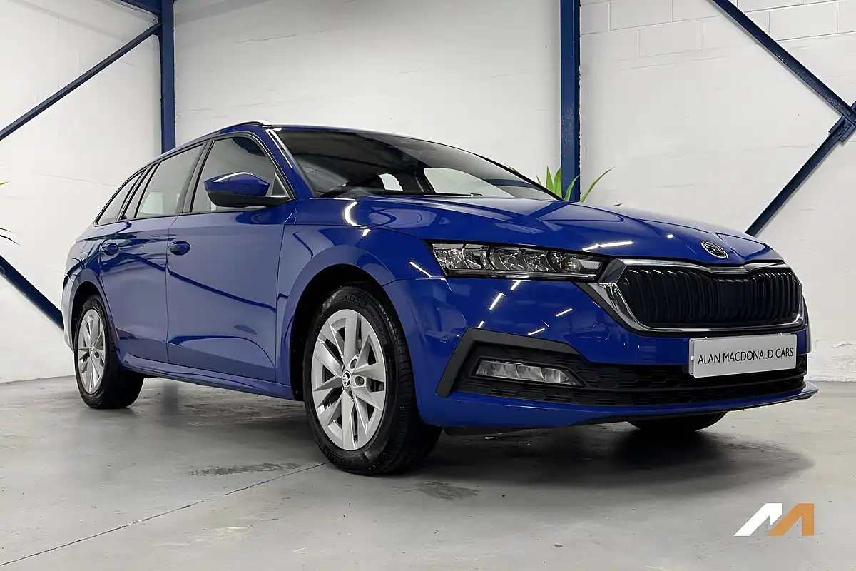Used 2022 Skoda Octavia Se Technology Blue - Interior and Exterior details 5