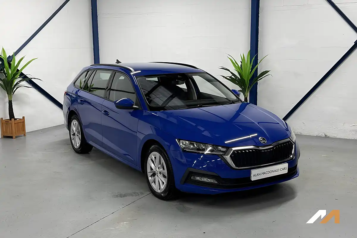 Used 2022 Skoda Octavia Se Technology Blue - Interior and Exterior details 9