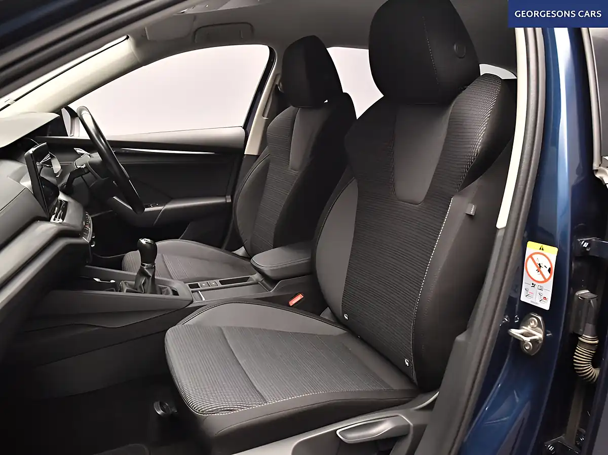 Used 2022 Skoda Octavia Se Technology Blue - Interior and Exterior details 11