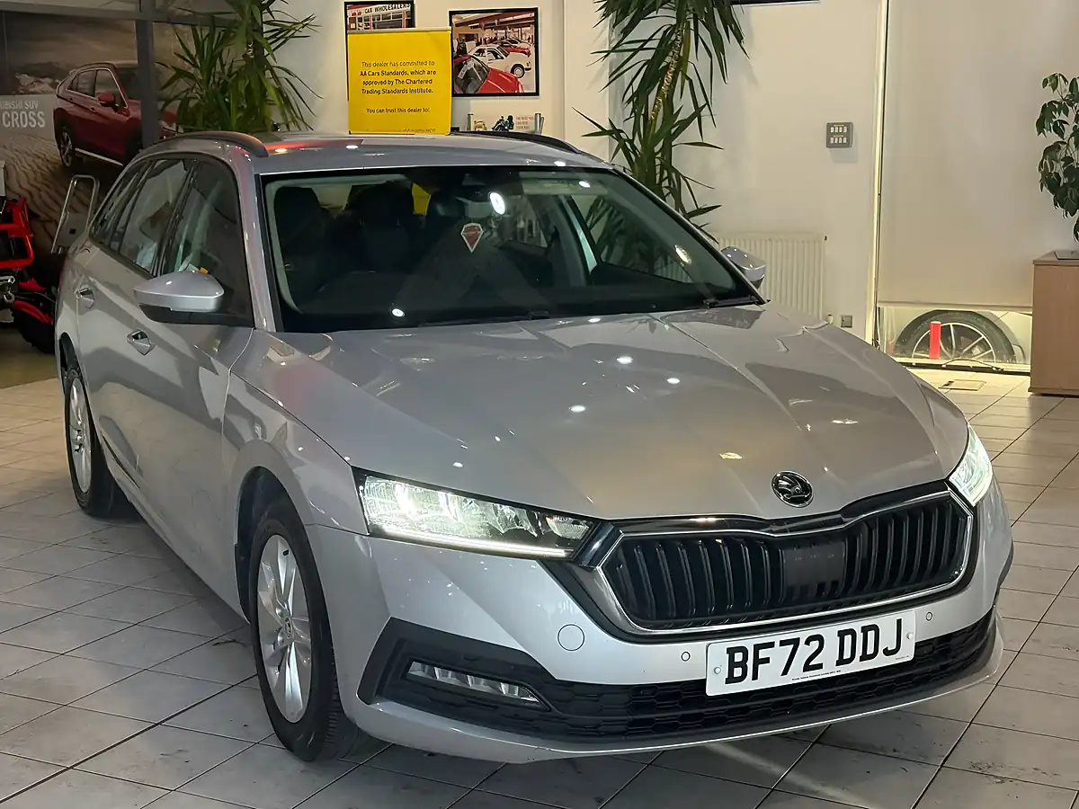 Used 2022 Skoda Octavia Se Technology Silver - Interior and Exterior details 2