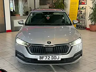 Used 2022 Skoda Octavia Se Technology Silver - Interior and Exterior details 3