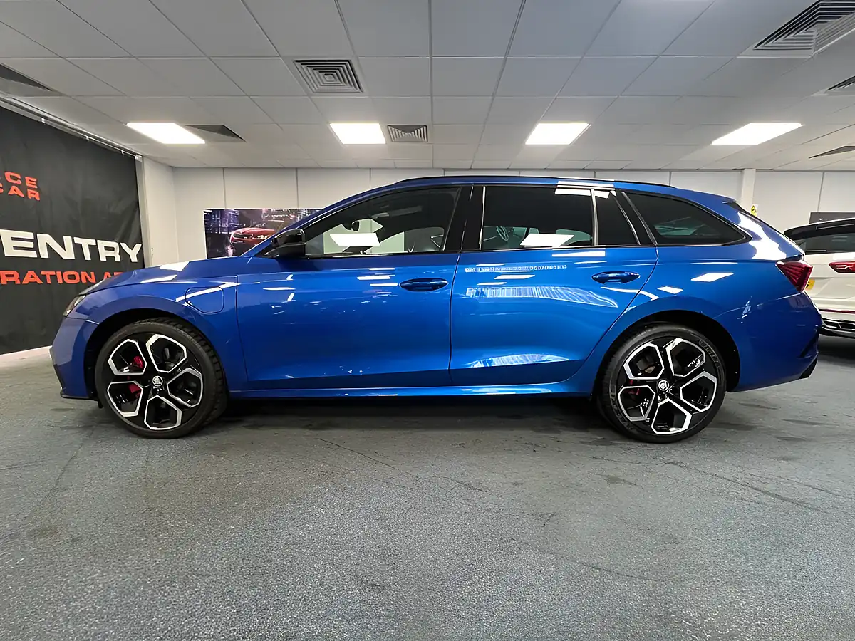 Used 2022 Skoda Octavia VRS Race Blue Metallic - Interior and Exterior details 3