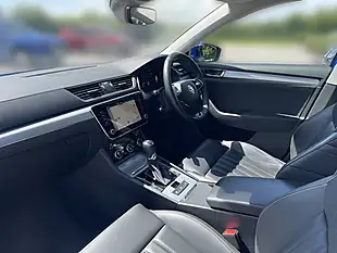 Used 2022 Skoda Superb Se Technology Blue - Interior and Exterior details 7