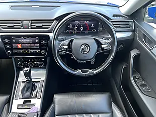 Used 2022 Skoda Superb Se Technology Energy Blue - Interior and Exterior details 10