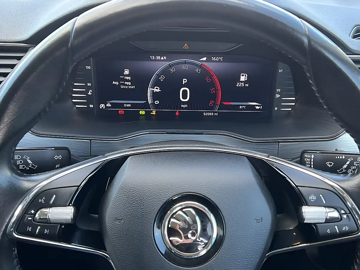 Used 2022 Skoda Superb Se Technology Energy Blue - Interior and Exterior details 11