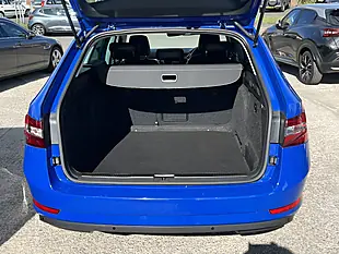 Used 2022 Skoda Superb Se Technology Energy Blue - Interior and Exterior details 16