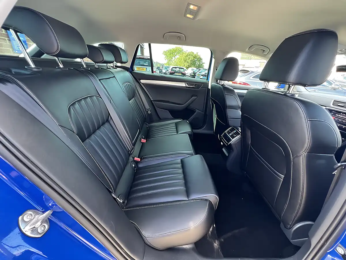 Used 2022 Skoda Superb Se Technology Energy Blue - Interior and Exterior details 4