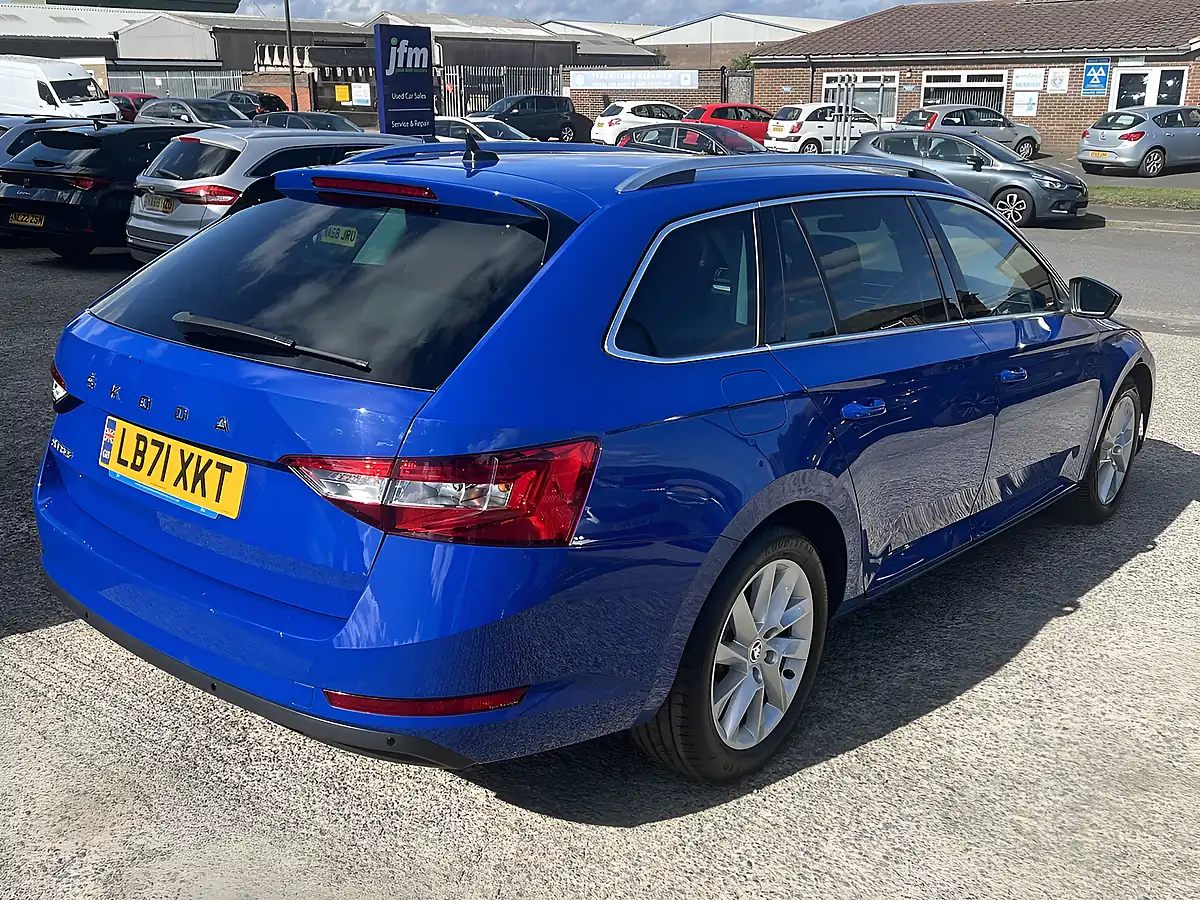 Used 2022 Skoda Superb Se Technology Energy Blue - Interior and Exterior details 6
