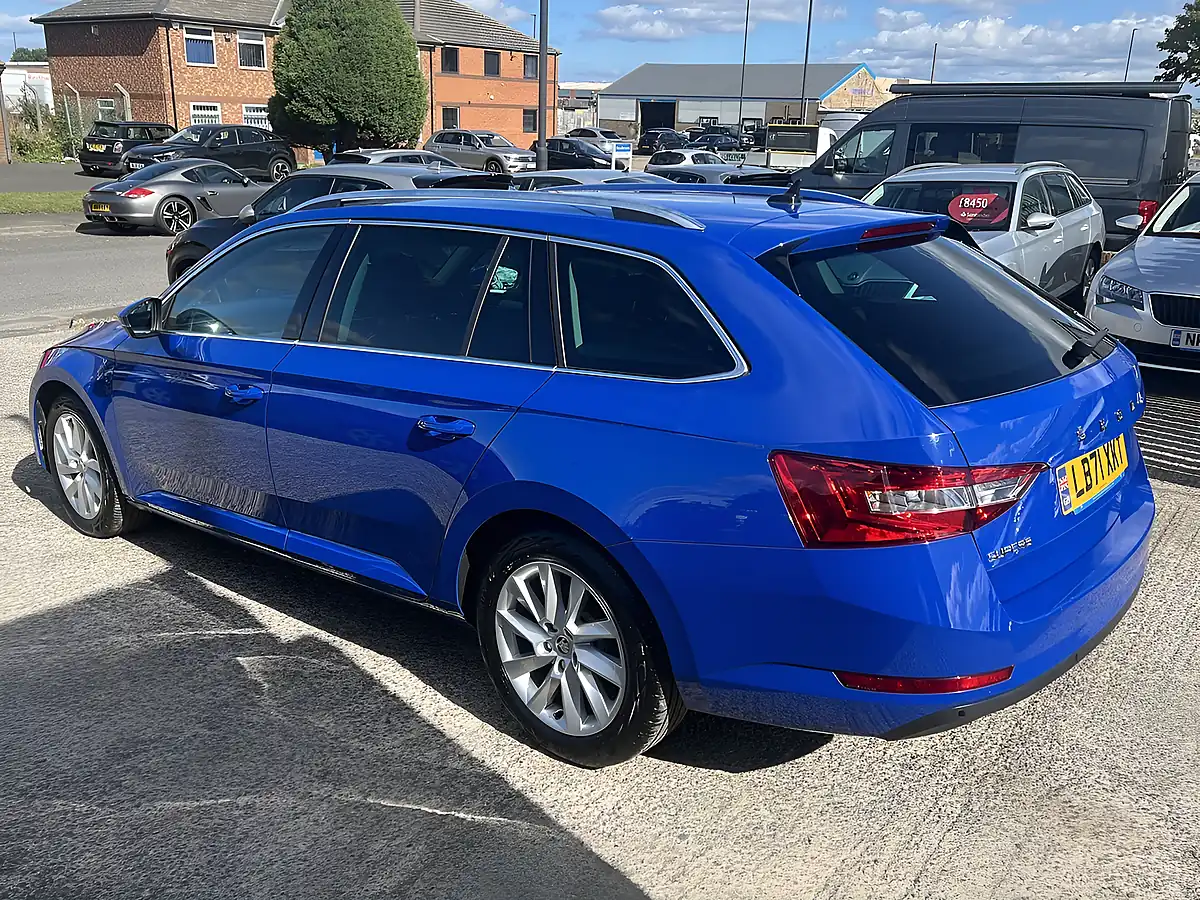 Used 2022 Skoda Superb Se Technology Energy Blue - Interior and Exterior details 8