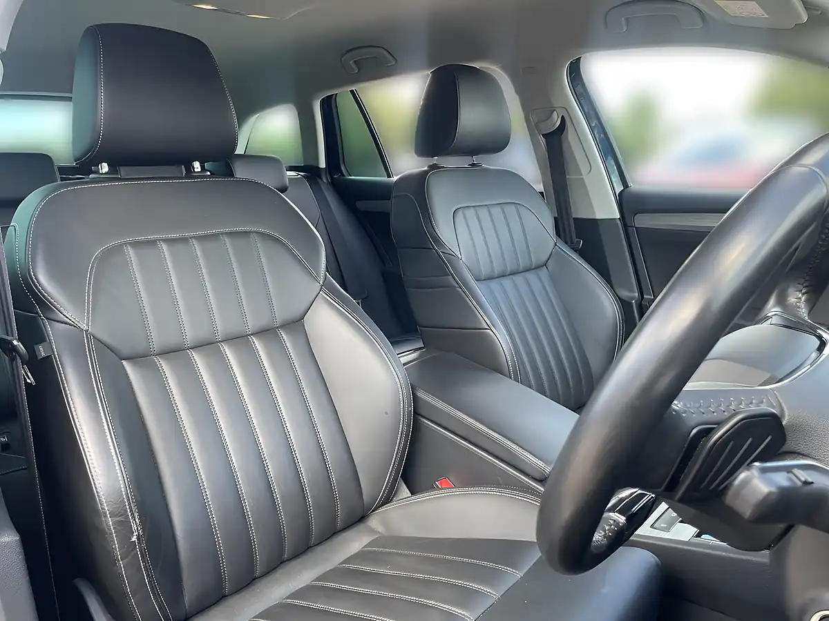 Used 2022 Skoda Superb Se Technology Petrol Blue Metallic - Interior and Exterior details 5