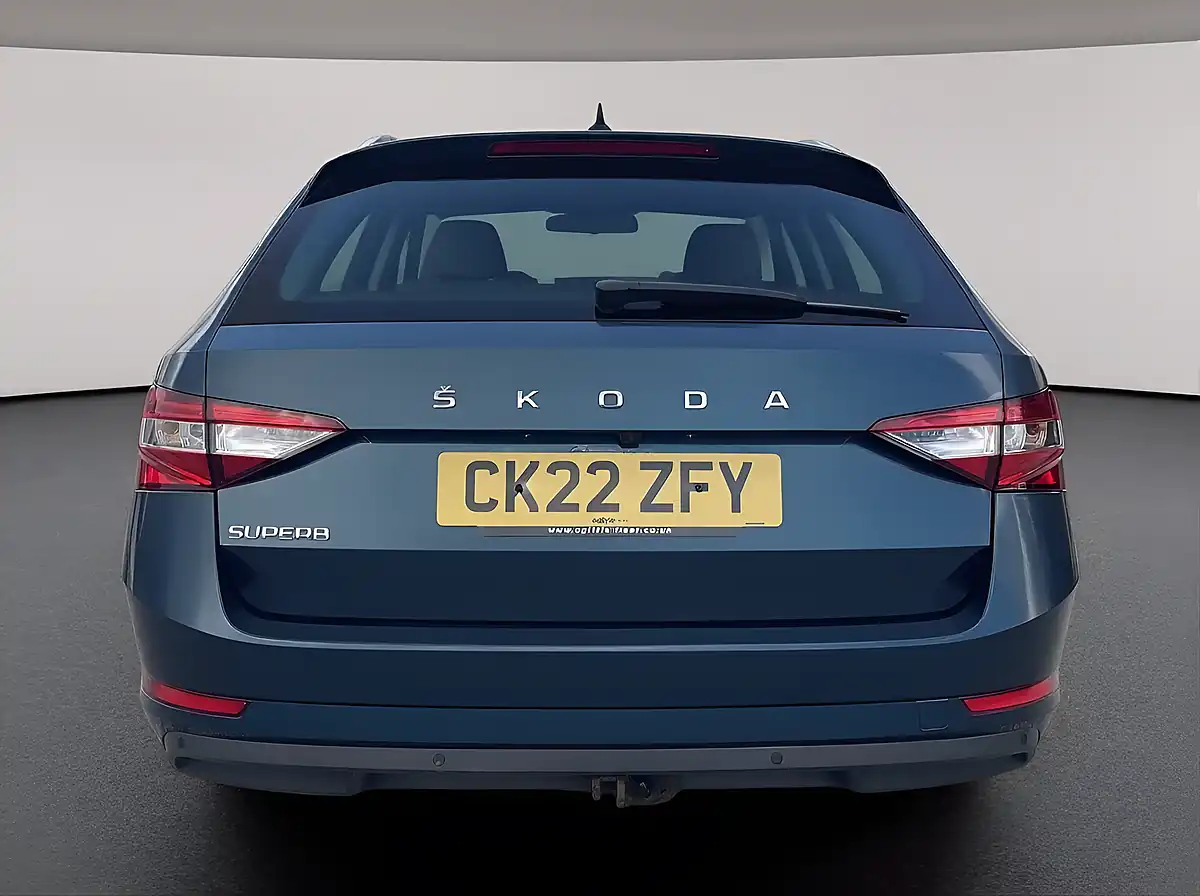 Used 2022 Skoda Superb Se Technology Petrol Blue Metallic - Interior and Exterior details 8