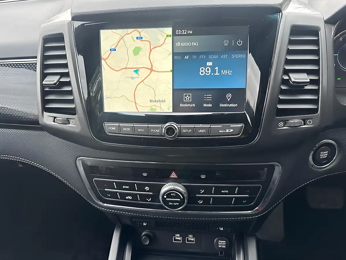 Used 2022 Ssangyong Musso Rhino Red - Interior and Exterior details 3