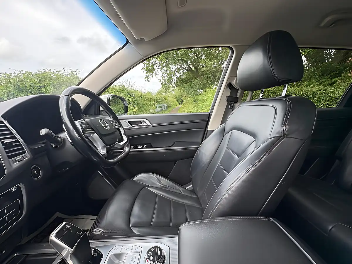 Used 2022 Ssangyong Rexton Ultimate White - Interior and Exterior details 13