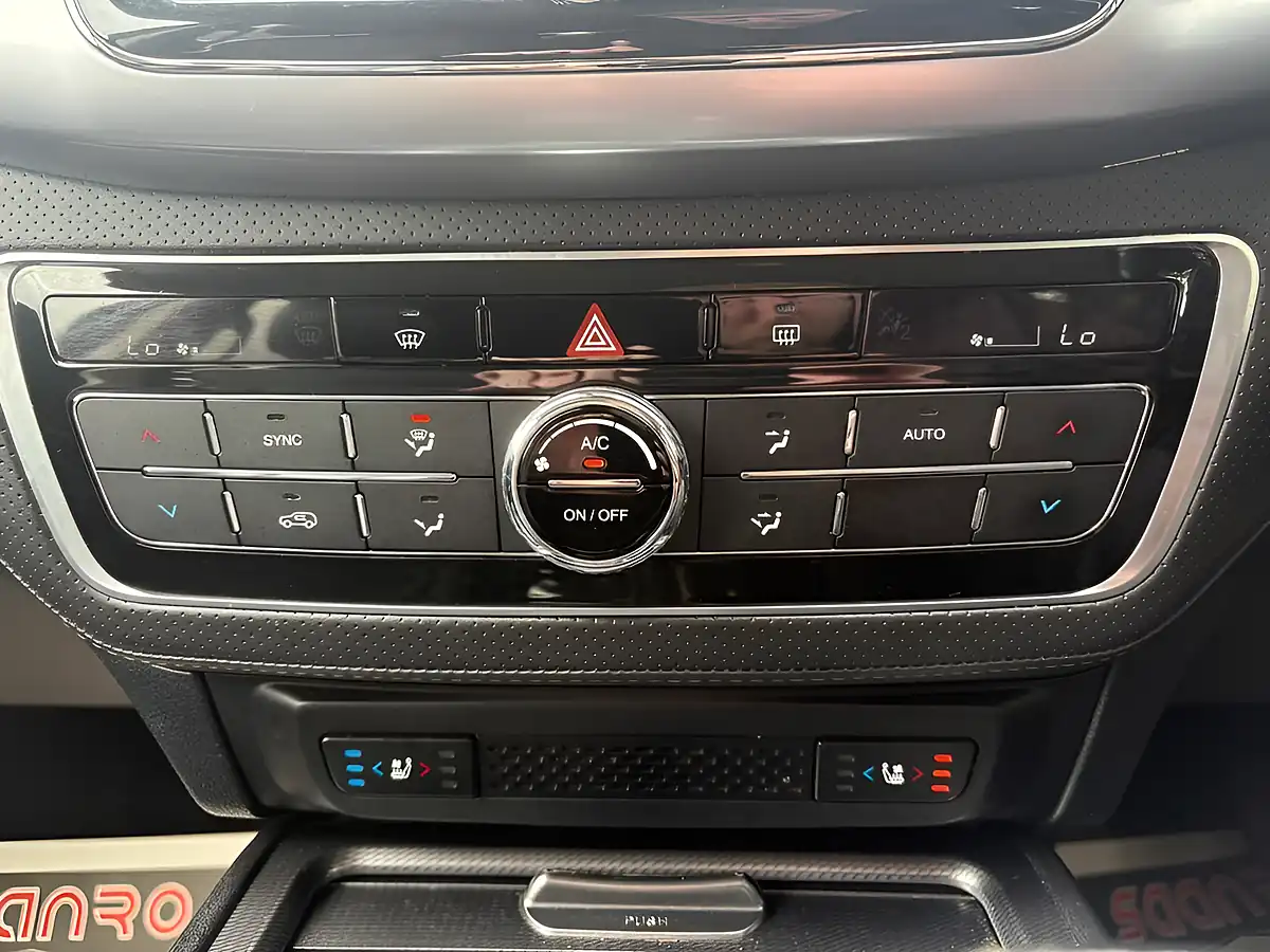Used 2022 Ssangyong Rexton Ultimate White - Interior and Exterior details 19