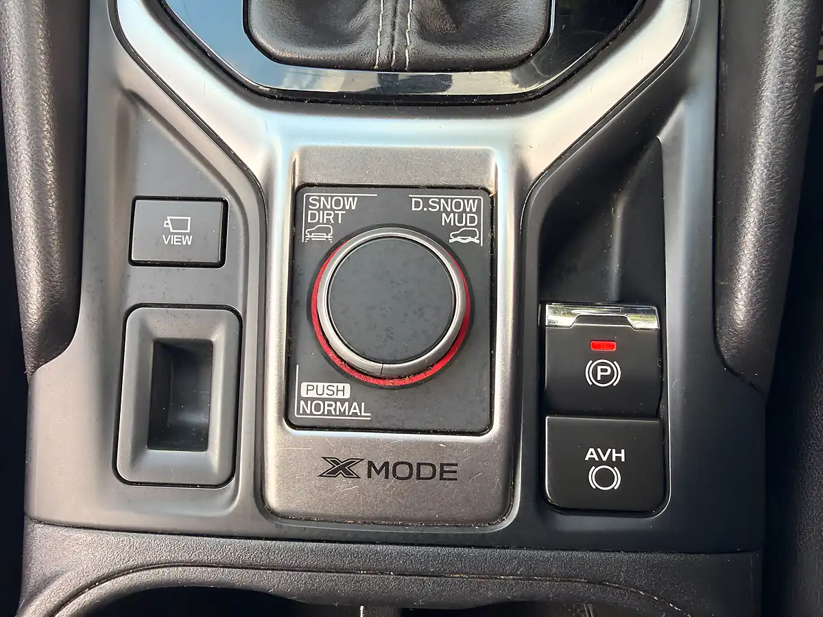 Used 2022 Subaru Forester Xe Crystal White Pearl - Interior and Exterior details 18