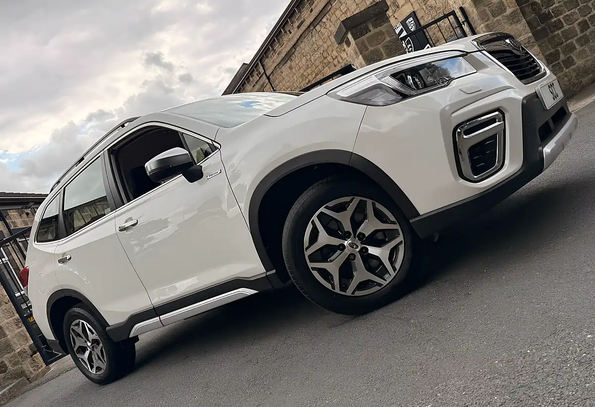 Used 2022 Subaru Forester Xe Crystal White Pearl - Interior and Exterior details 4