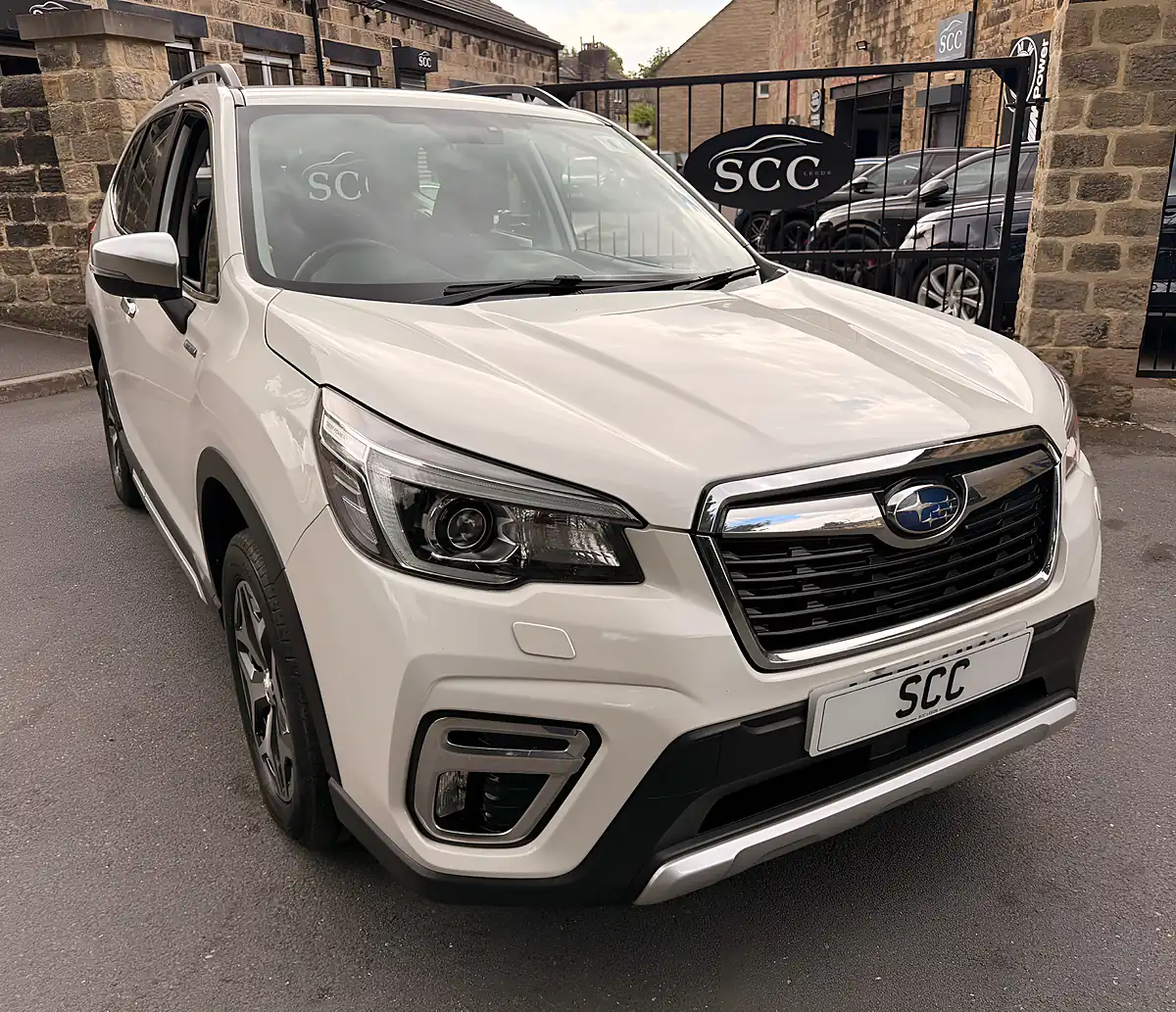 Used 2022 Subaru Forester Xe Crystal White Pearl - Interior and Exterior details 7